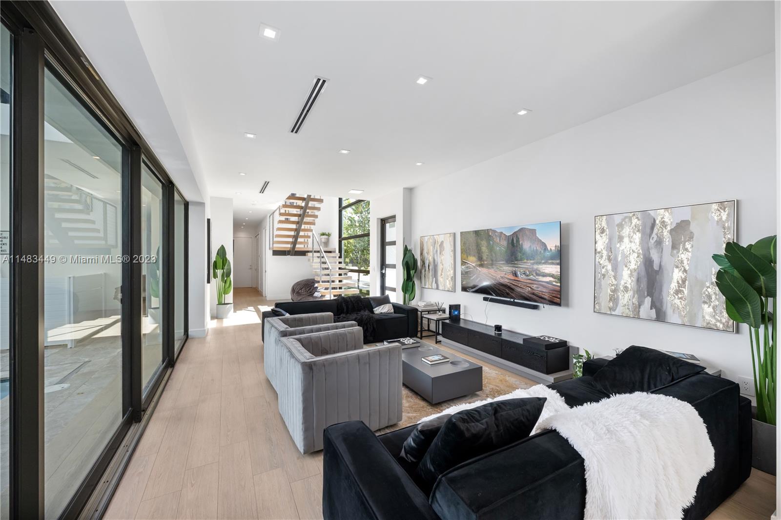 CARTERS ADDN TO C GR - Residential