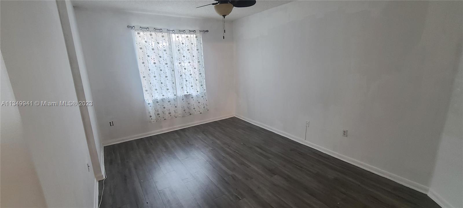 COURTYARDS AT DAVIE CONDO - Residential