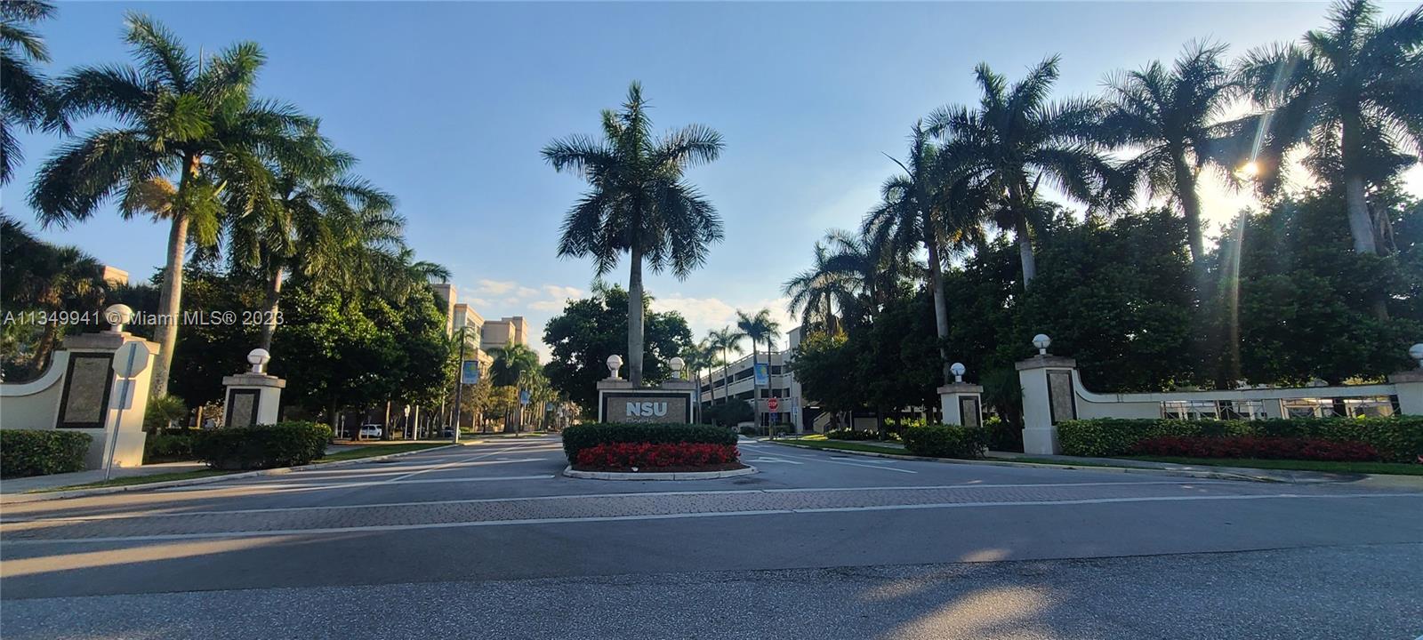 COURTYARDS AT DAVIE CONDO - Residential