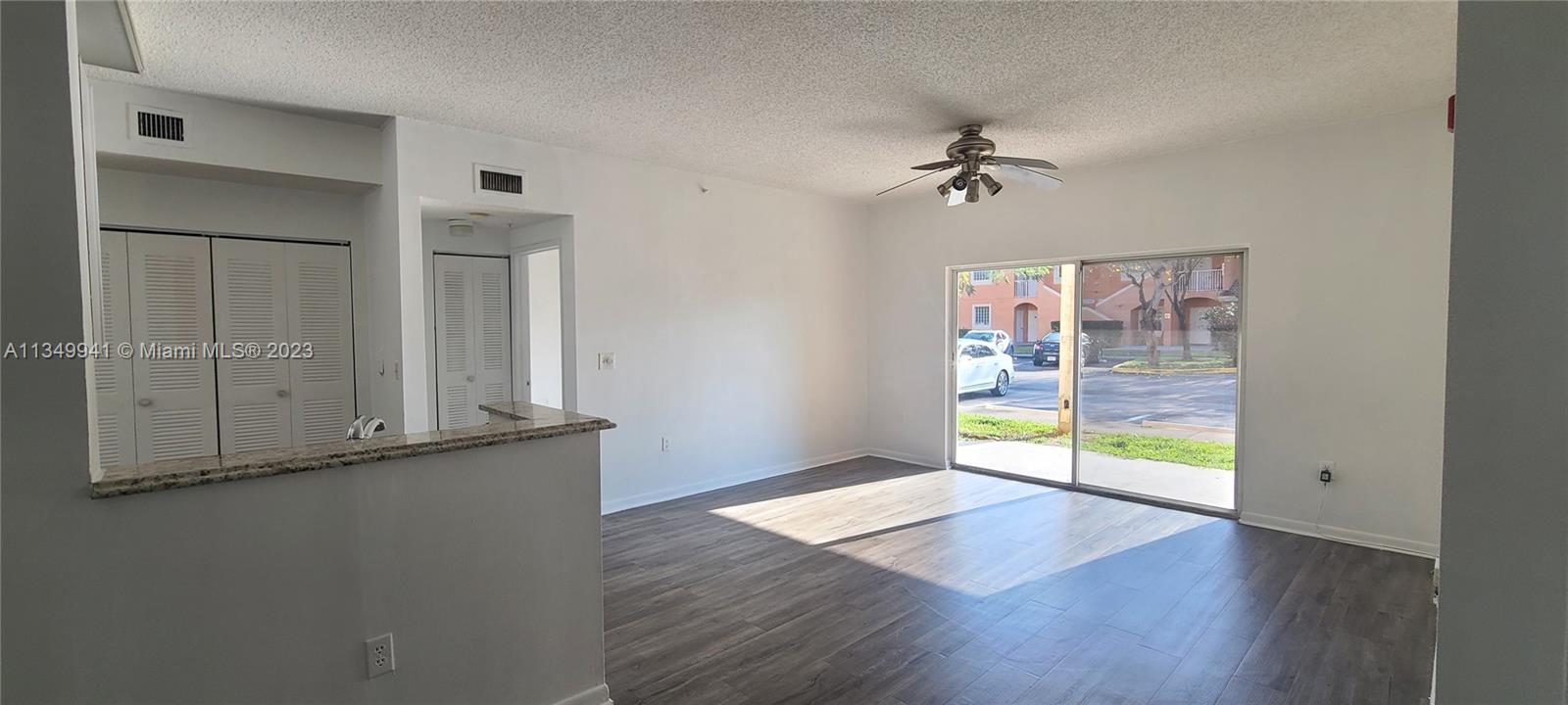 COURTYARDS AT DAVIE CONDO - Residential