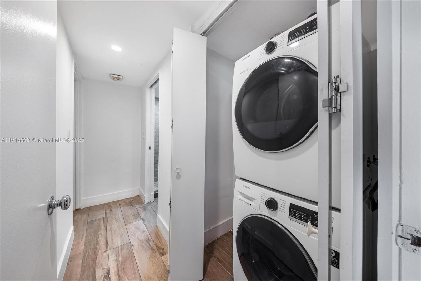 THE PALACE CONDO - Residential