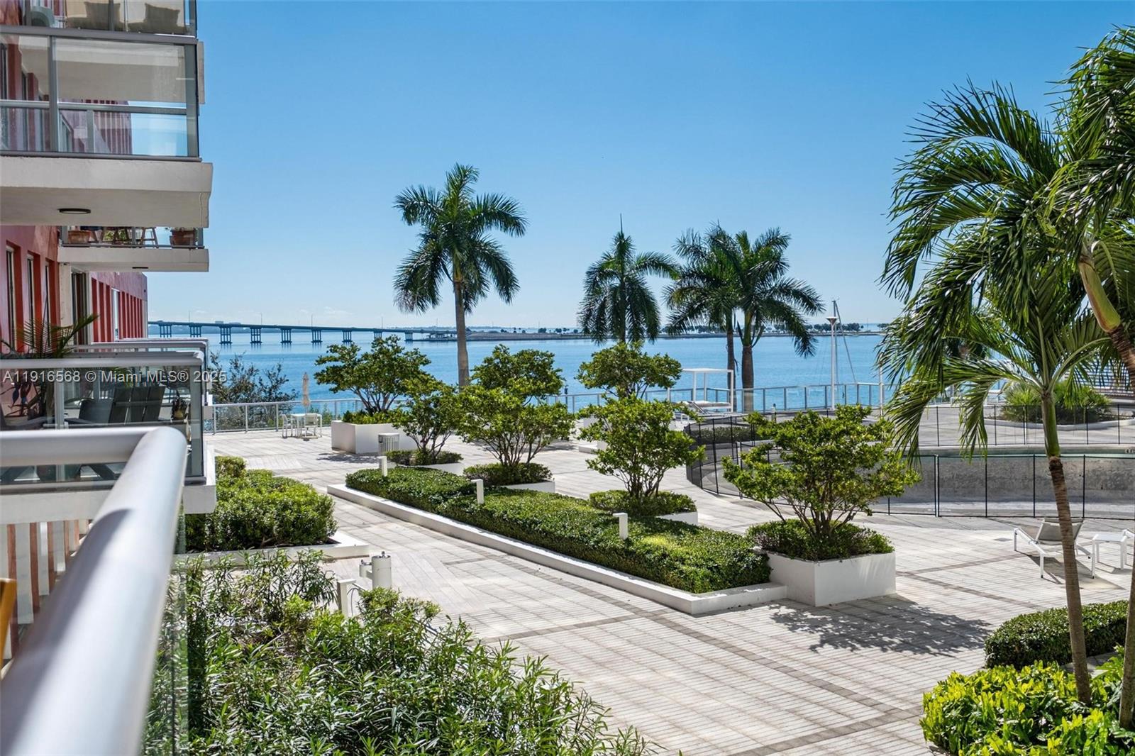 THE PALACE CONDO - Residential