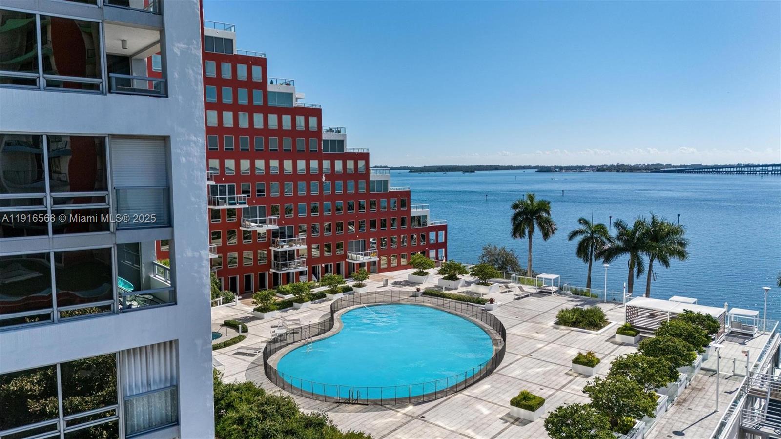 THE PALACE CONDO - Residential