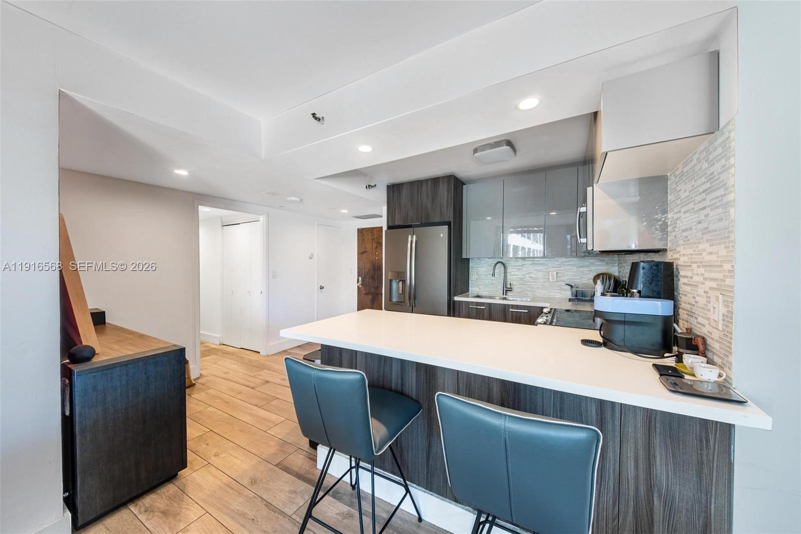 THE PALACE CONDO - Residential