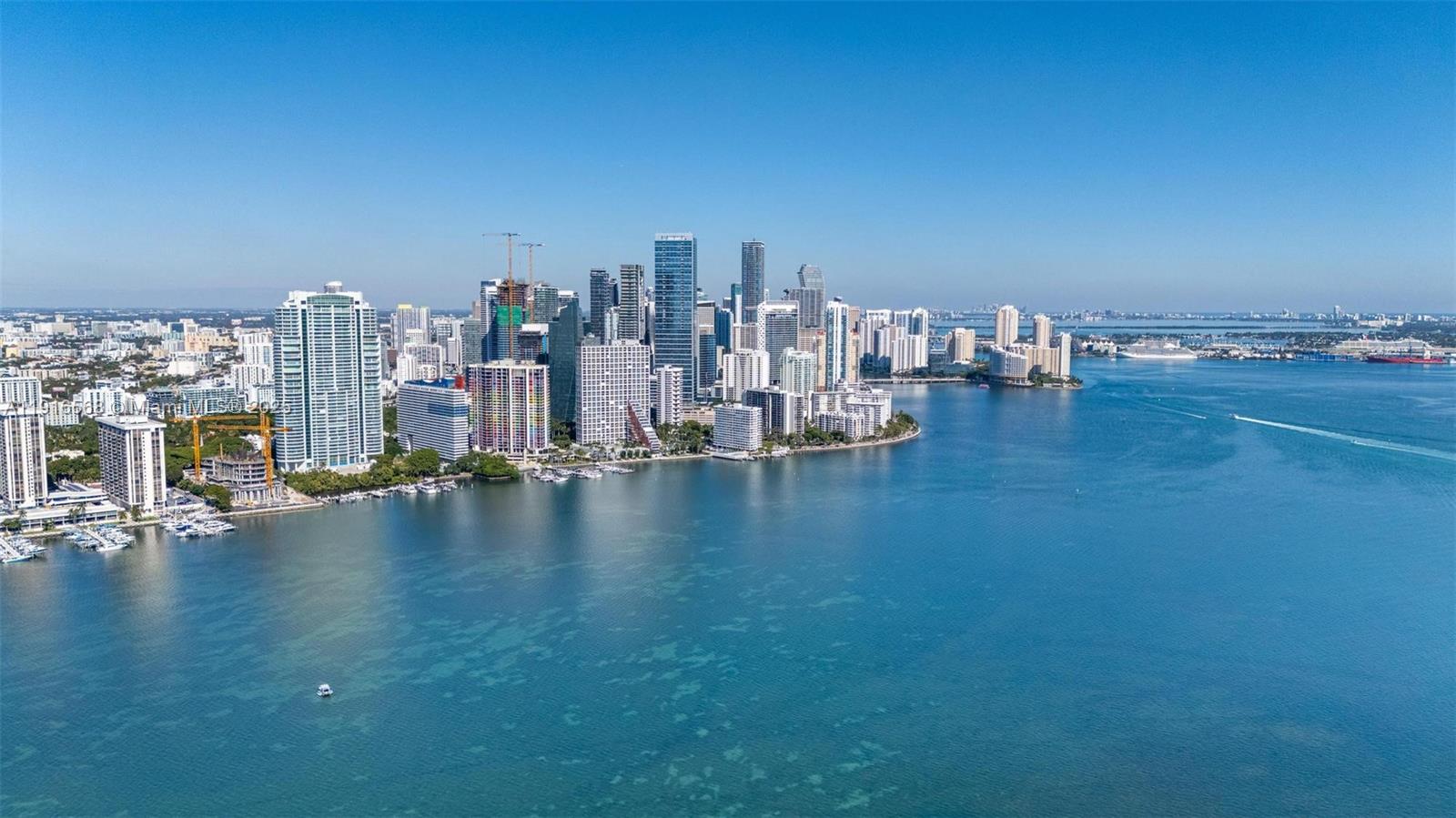 THE PALACE CONDO - Residential