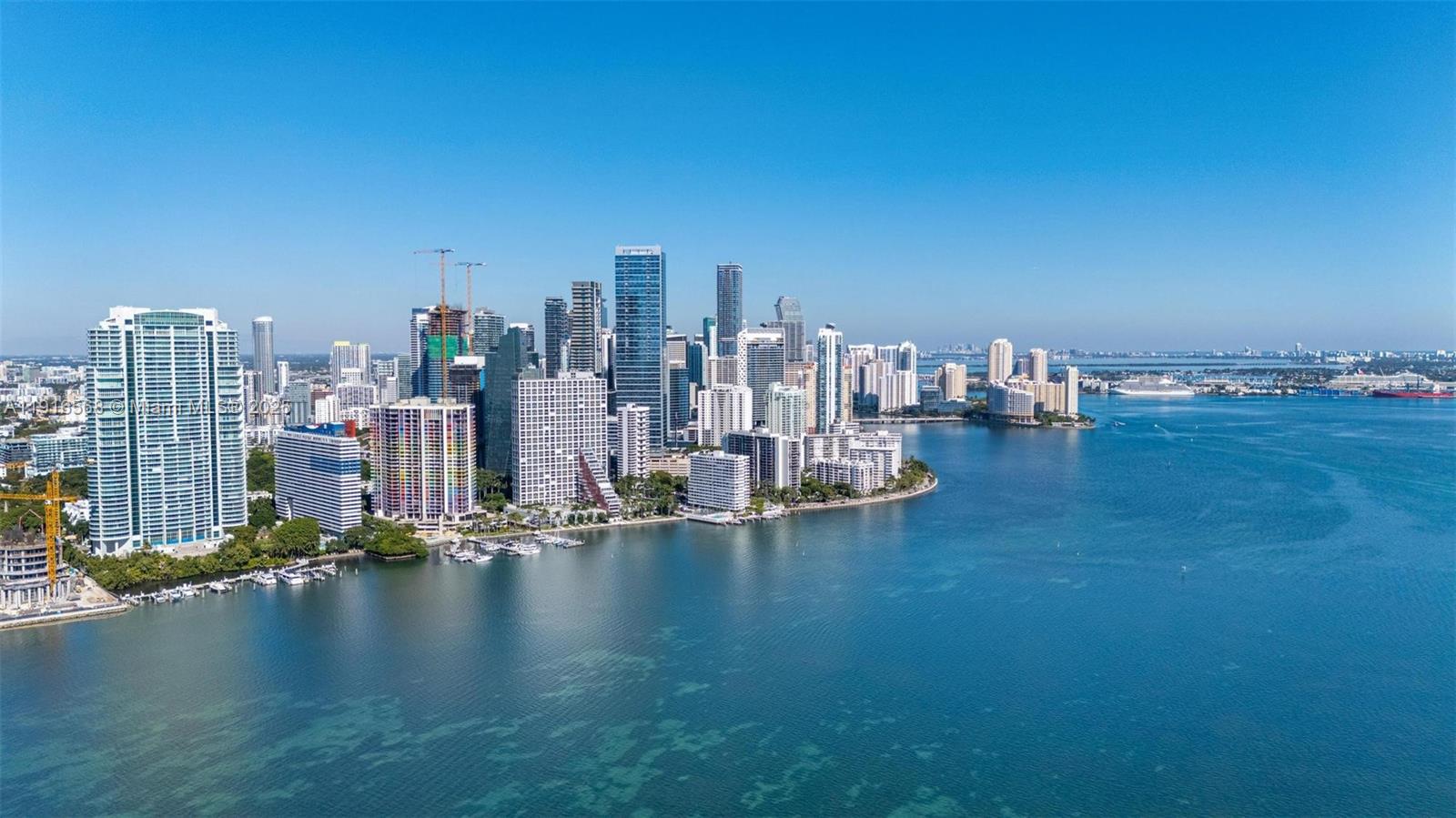 THE PALACE CONDO - Residential