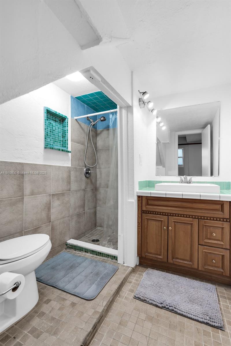 BELLAIRE SUB - Residential Lease