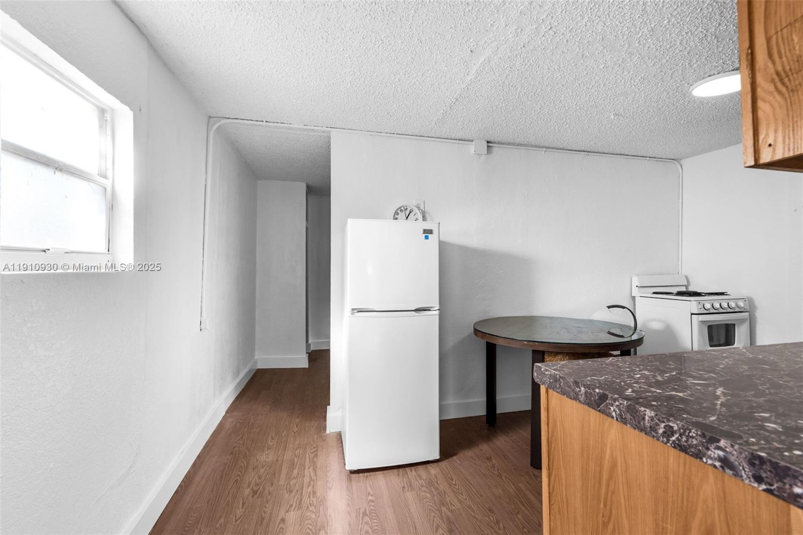 BELLAIRE SUB - Residential Lease