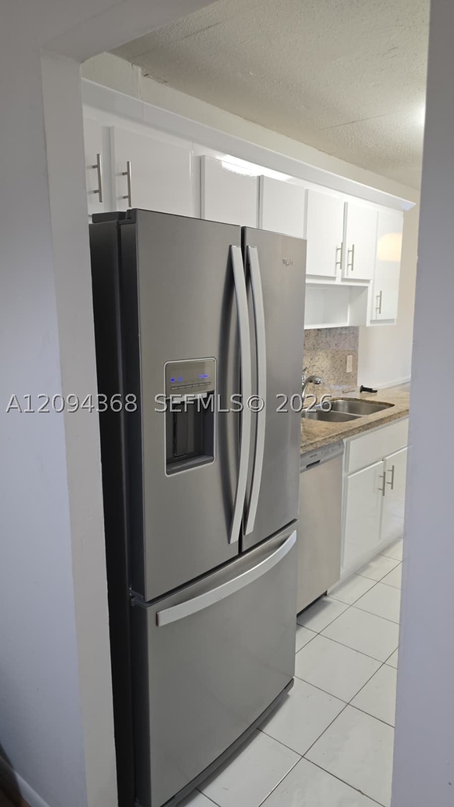 250 Jacaranda Dr 305