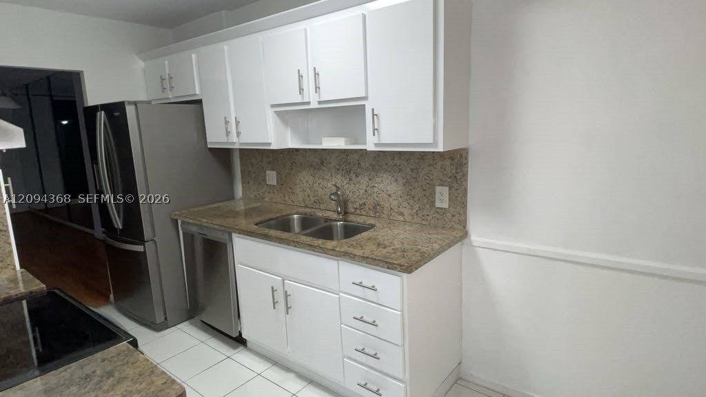 250 Jacaranda Dr 305