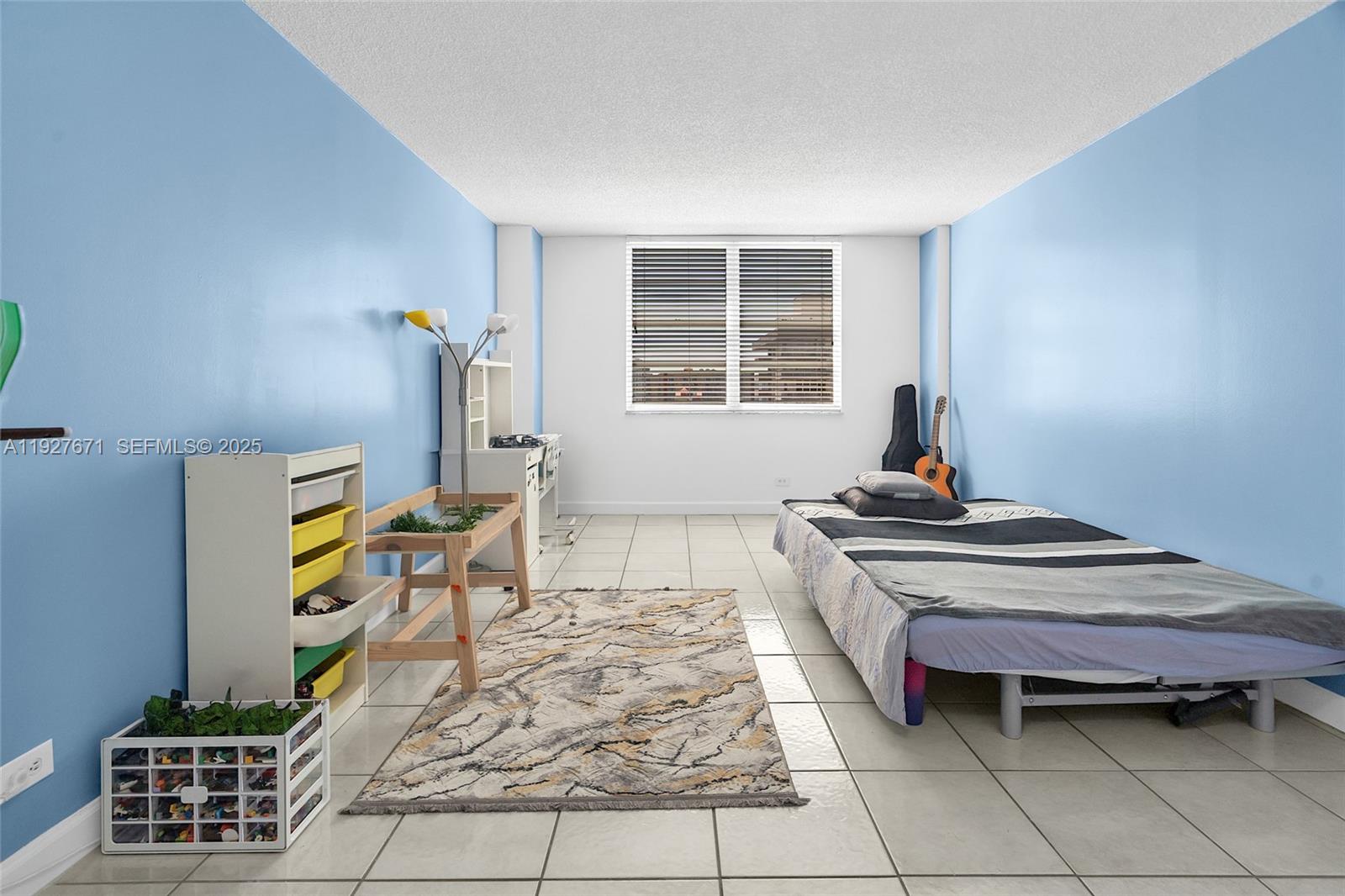 WINSTON TOWERS 200 - Residential Lease