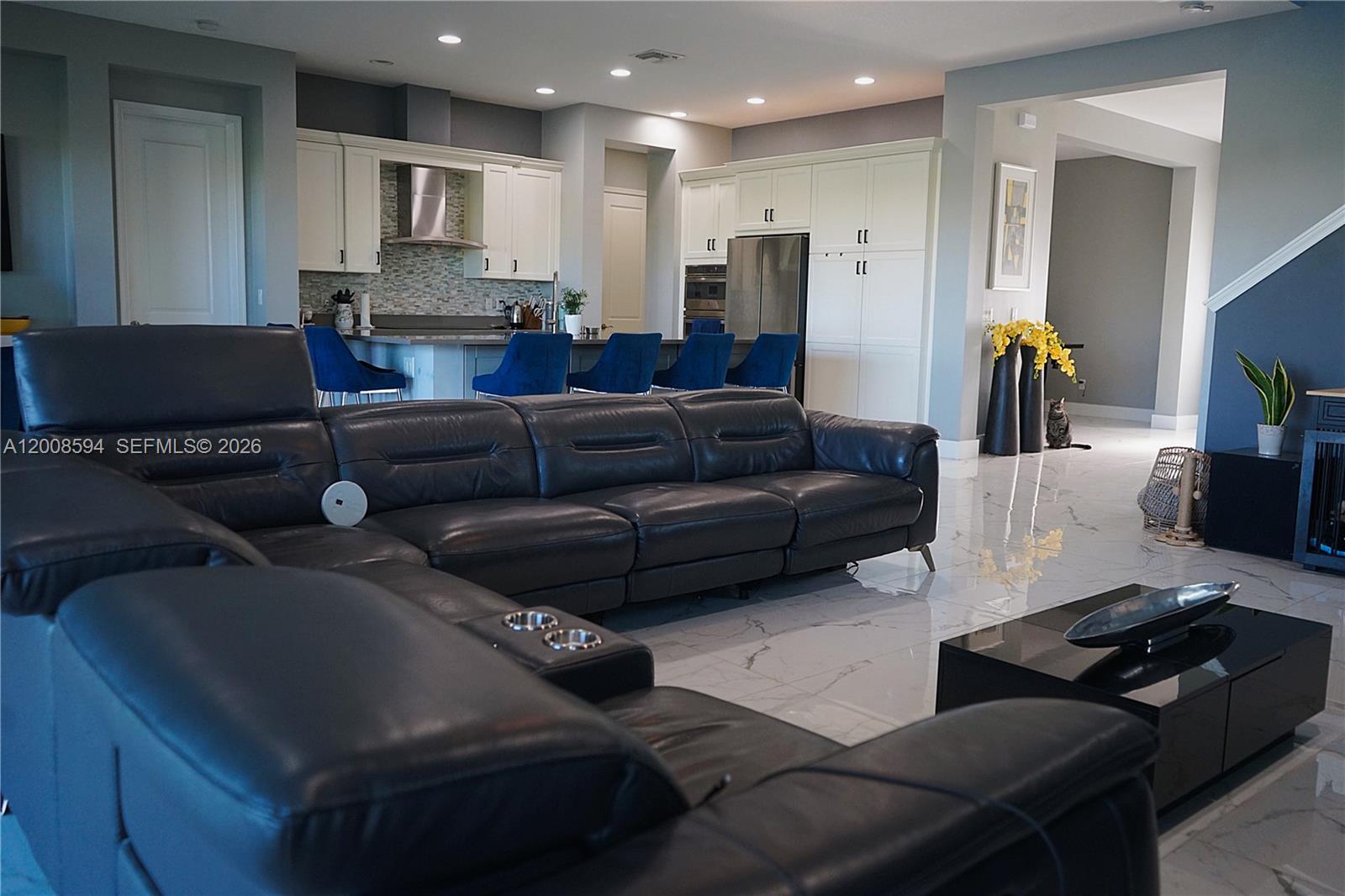 5850 Whippoorwill Cir