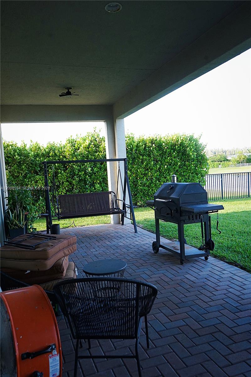 HAMMOCKS OF WESTLAKE - Residential