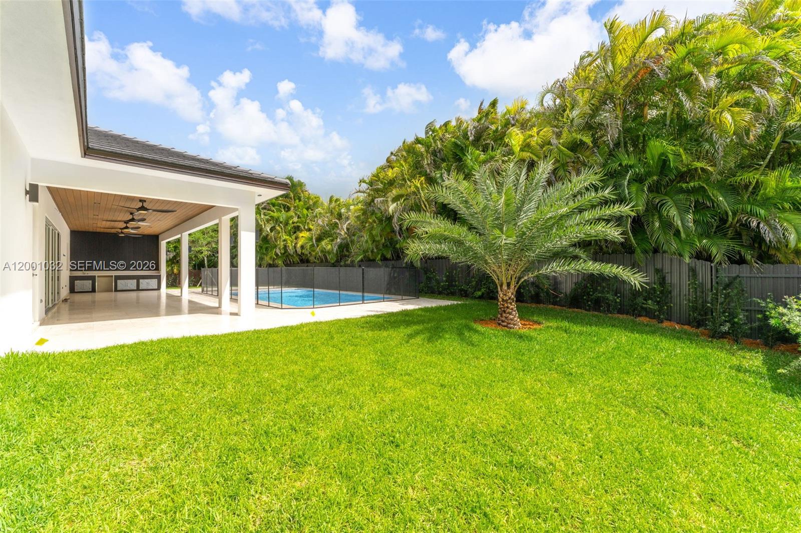 CUTLER COUNTRY GROVES 1ST - Residential