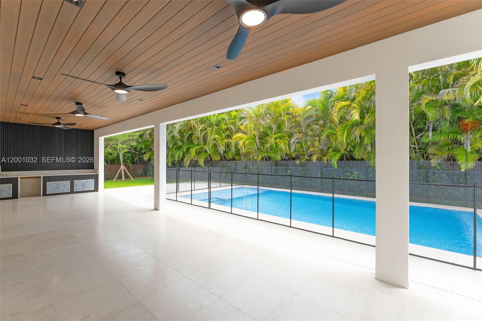 CUTLER COUNTRY GROVES 1ST - Residential