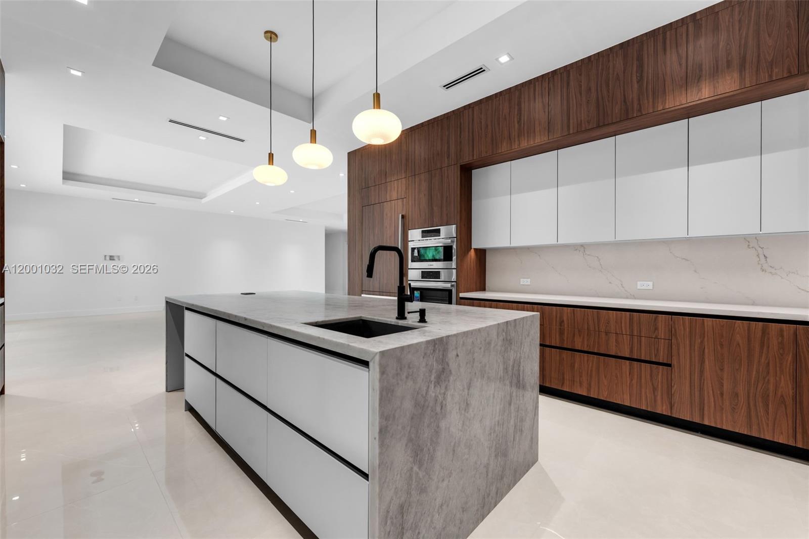 CUTLER COUNTRY GROVES 1ST - Residential