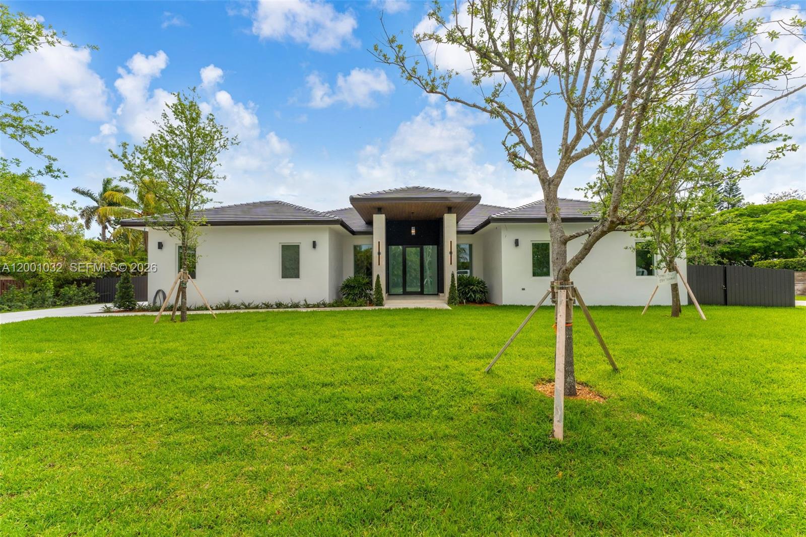 CUTLER COUNTRY GROVES 1ST - Residential