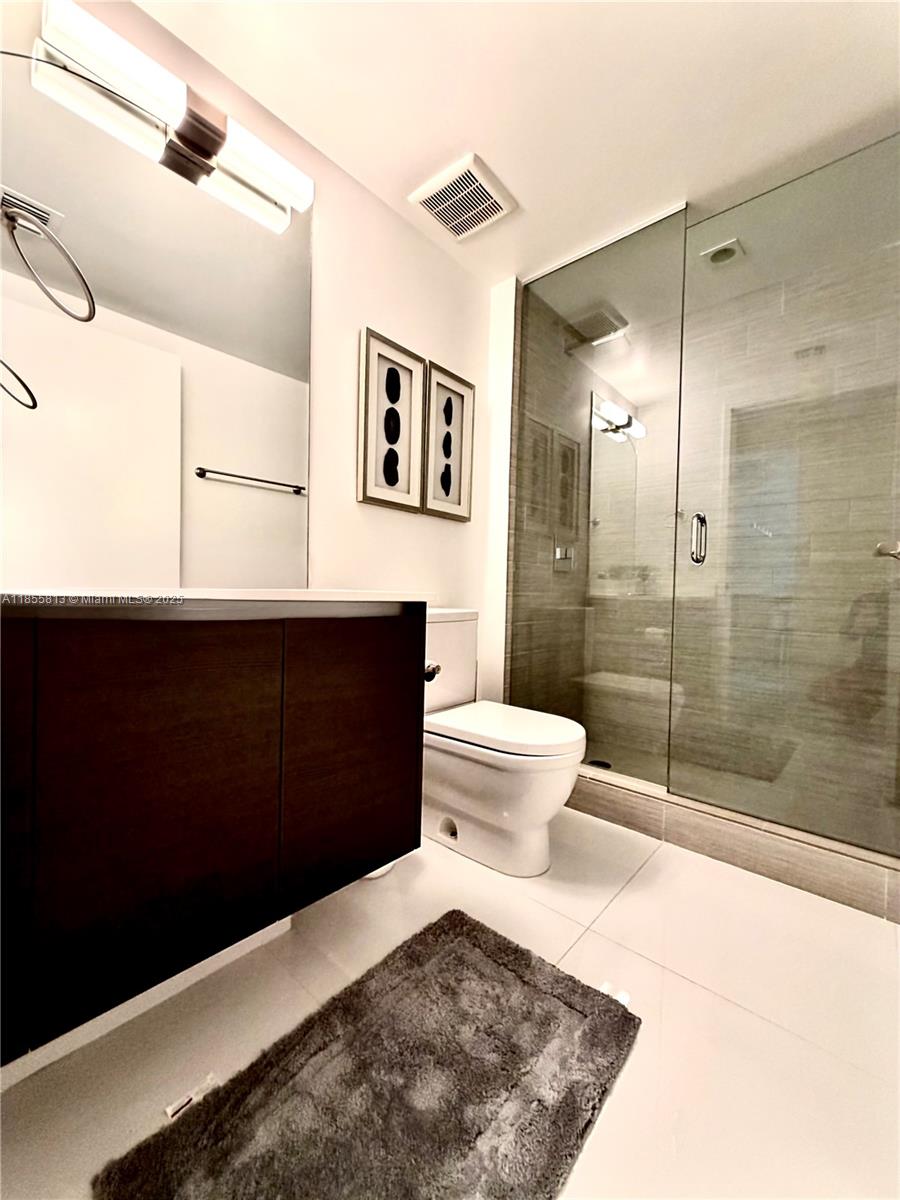 PARQUE TOWERS CONDO - Residential