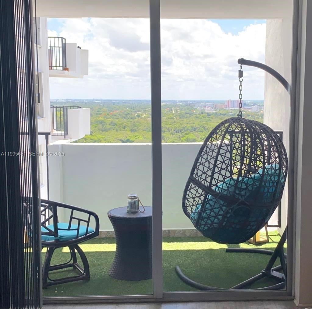 COMMODORE PLAZA CONDO - Residential Lease