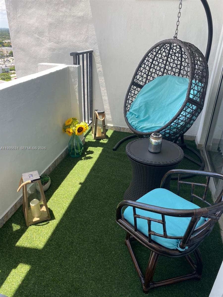 COMMODORE PLAZA CONDO - Residential Lease