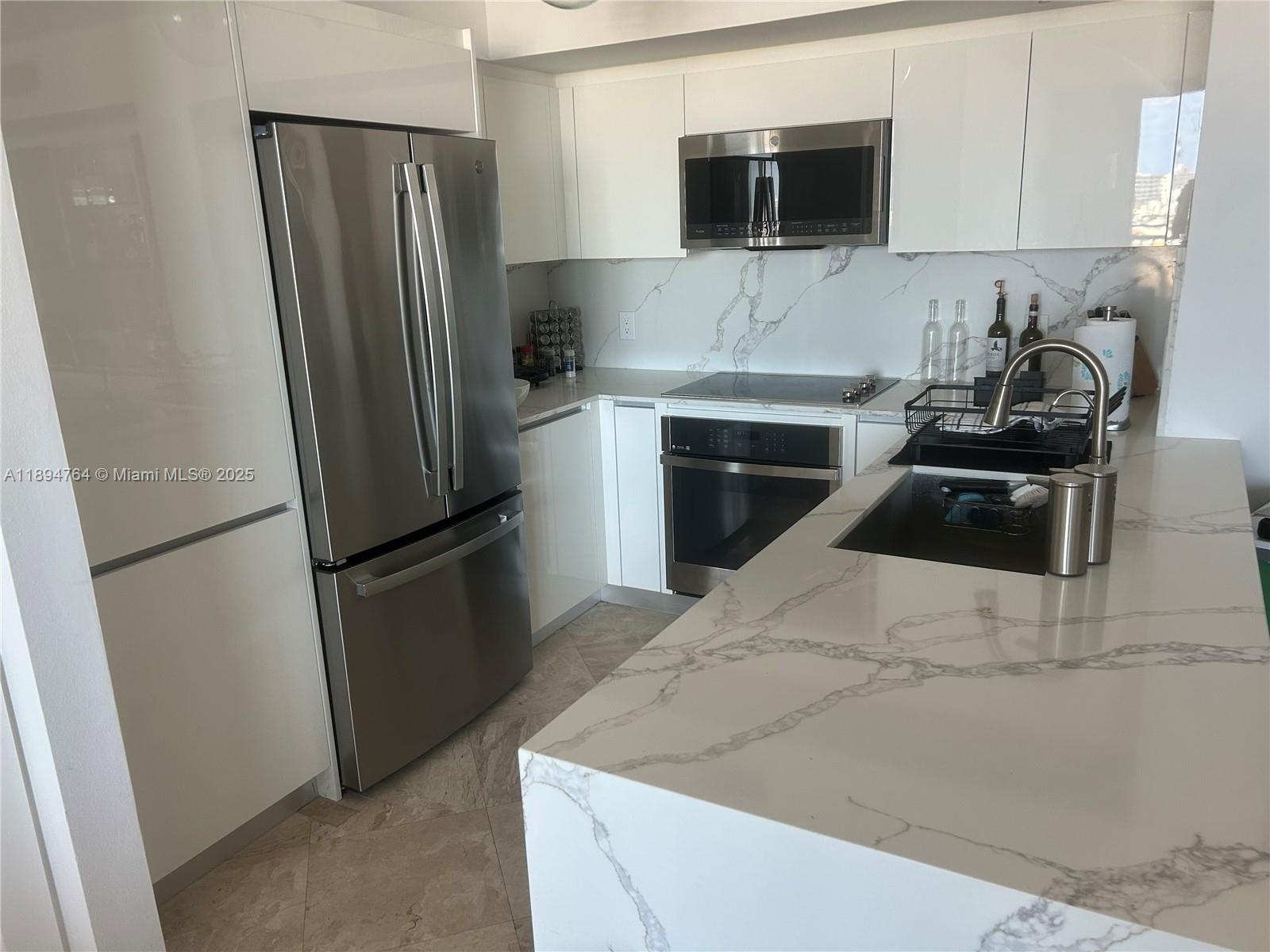 YACHT CLUB AT PORTOFINO C - Residential Lease