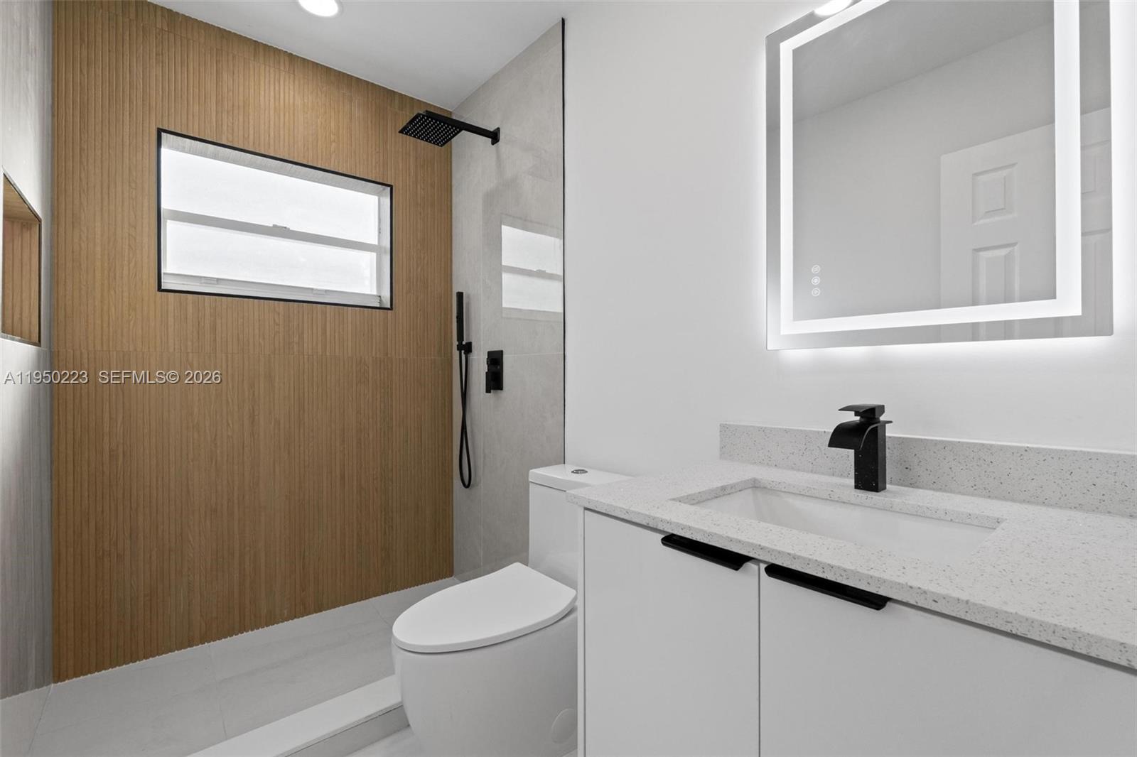 TAMARAC HILLS 3RD SEC - Residential