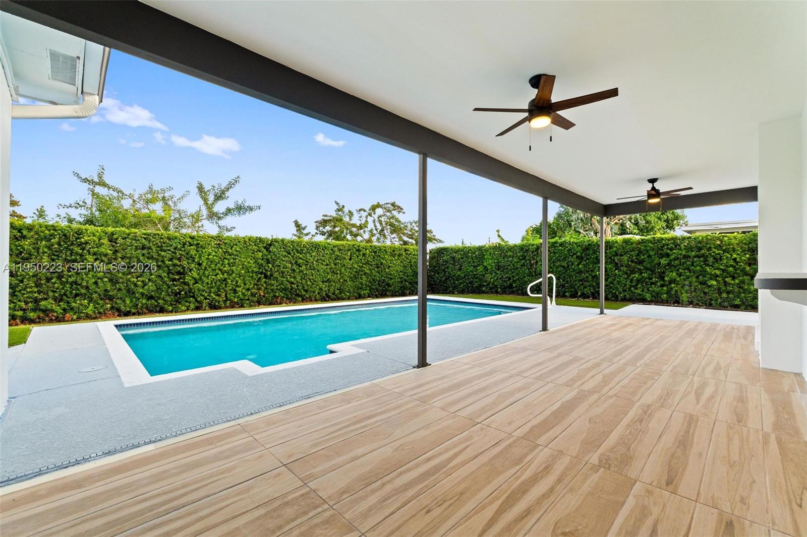 TAMARAC HILLS 3RD SEC - Residential