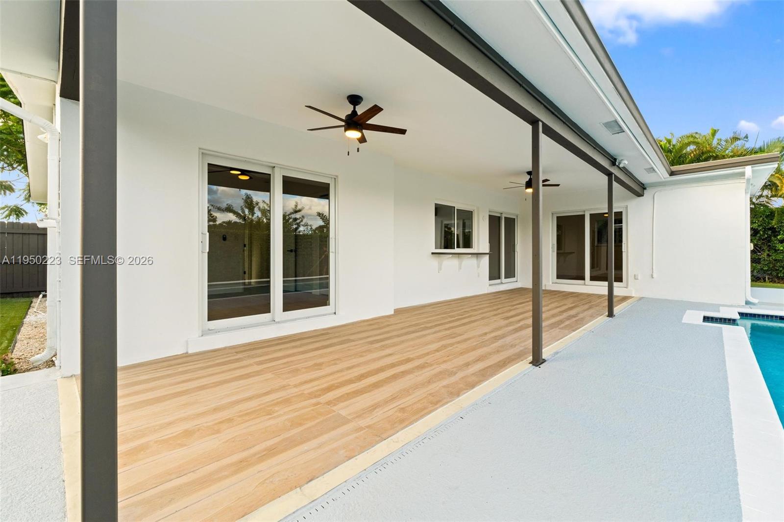 TAMARAC HILLS 3RD SEC - Residential