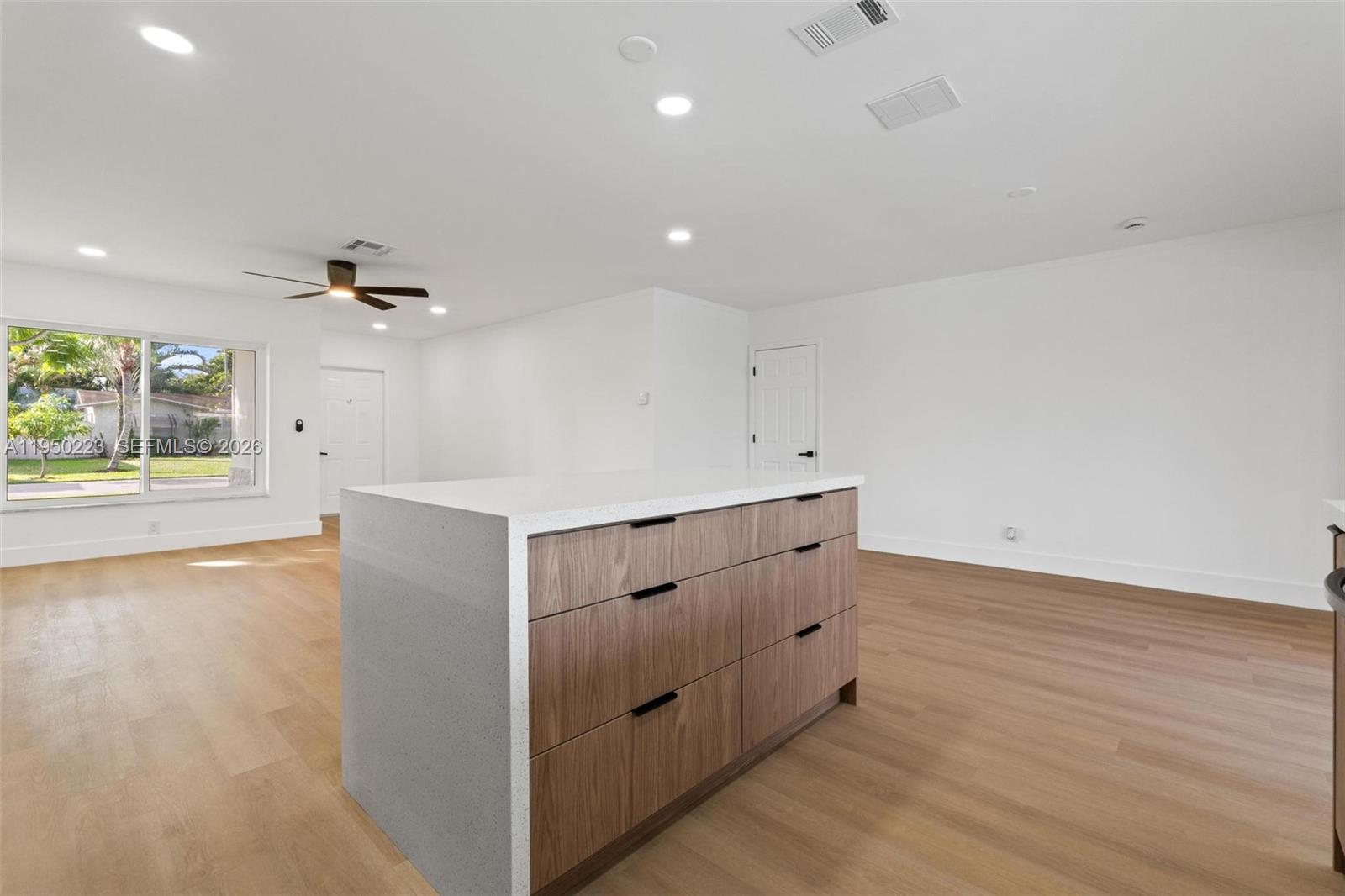 TAMARAC HILLS 3RD SEC - Residential