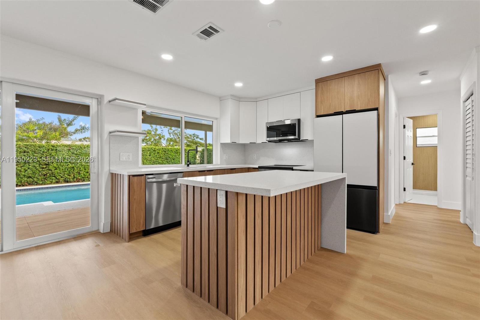 TAMARAC HILLS 3RD SEC - Residential