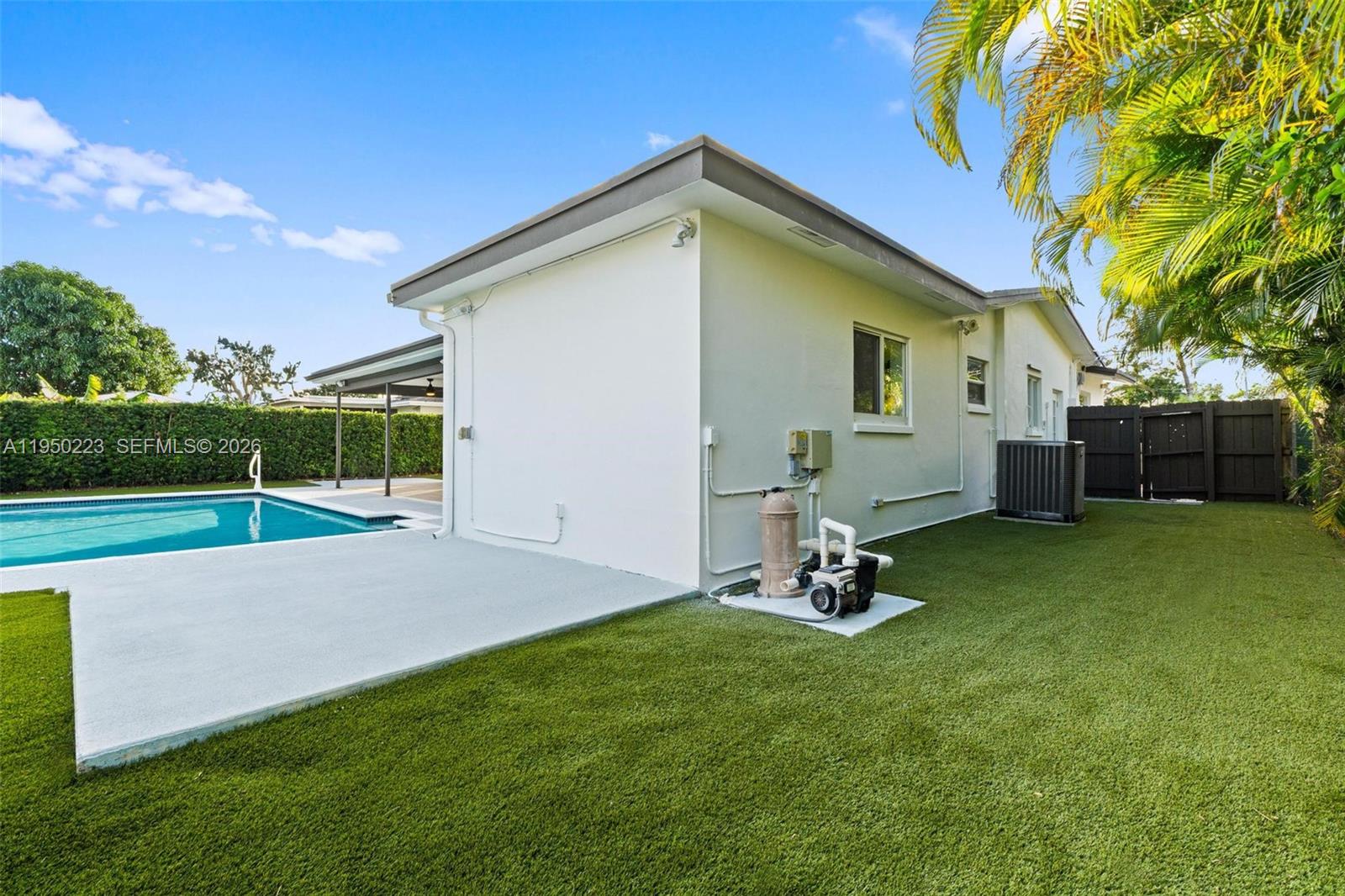 TAMARAC HILLS 3RD SEC - Residential