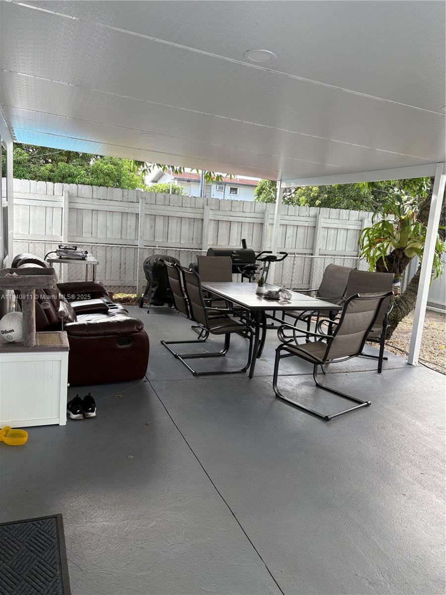 SUN-TAN VILLAGE SEC 2 - Residential