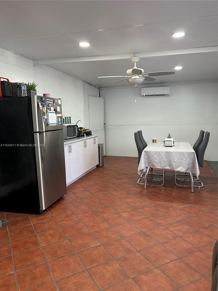 SUN-TAN VILLAGE SEC 2 - Residential