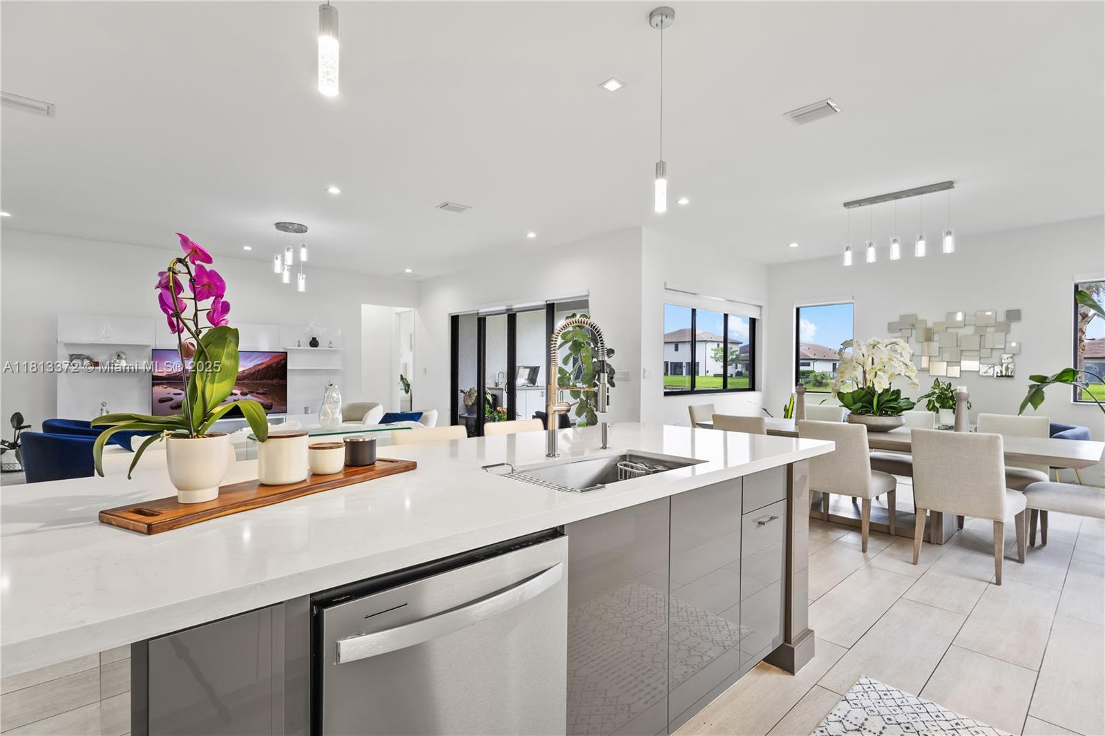TUSCAN ISLES - Residential