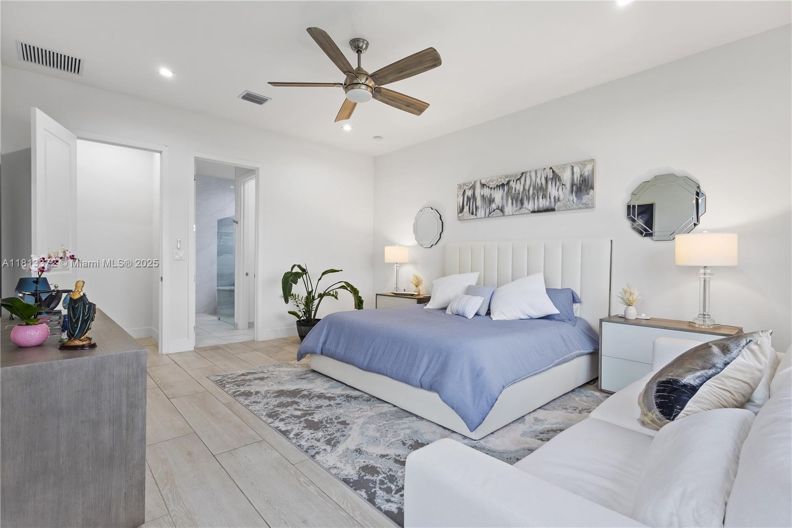TUSCAN ISLES - Residential