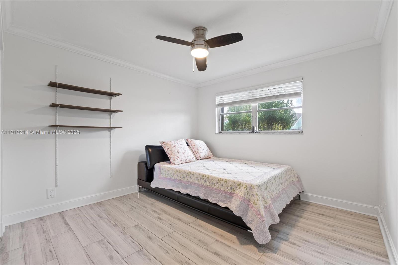 EVERGLADES SUGAR & LAND C - Residential Lease