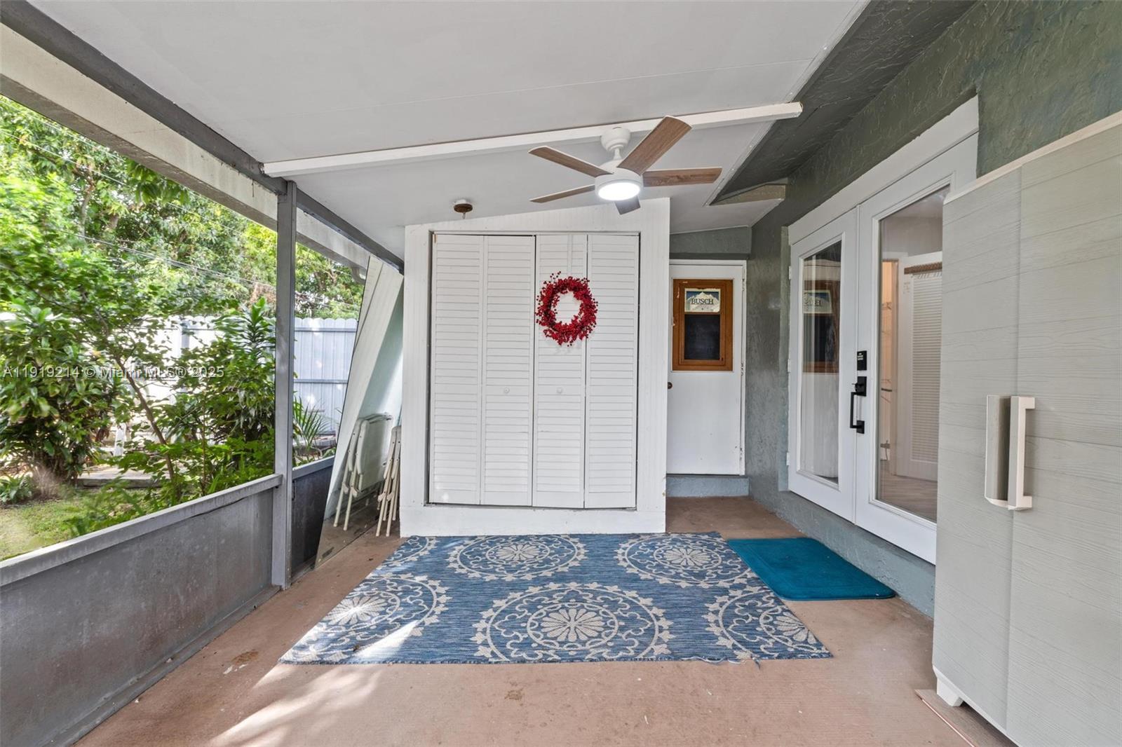 EVERGLADES SUGAR & LAND C - Residential Lease