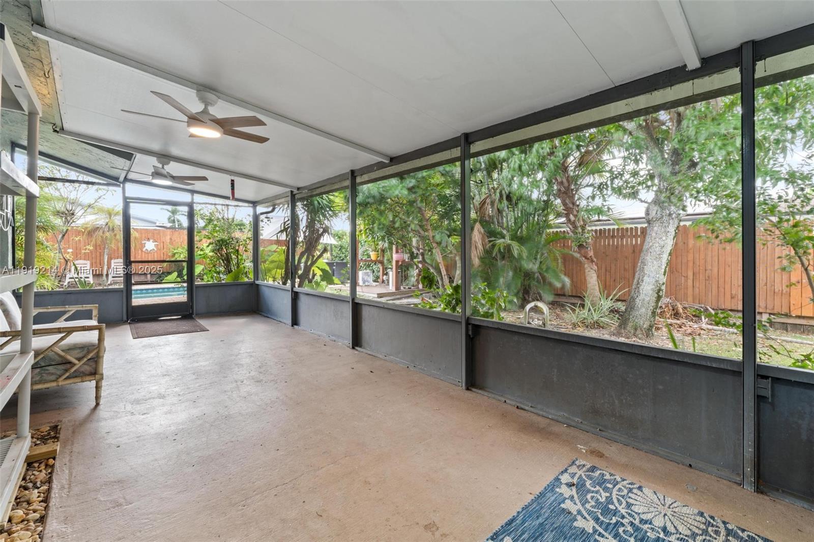 EVERGLADES SUGAR & LAND C - Residential Lease