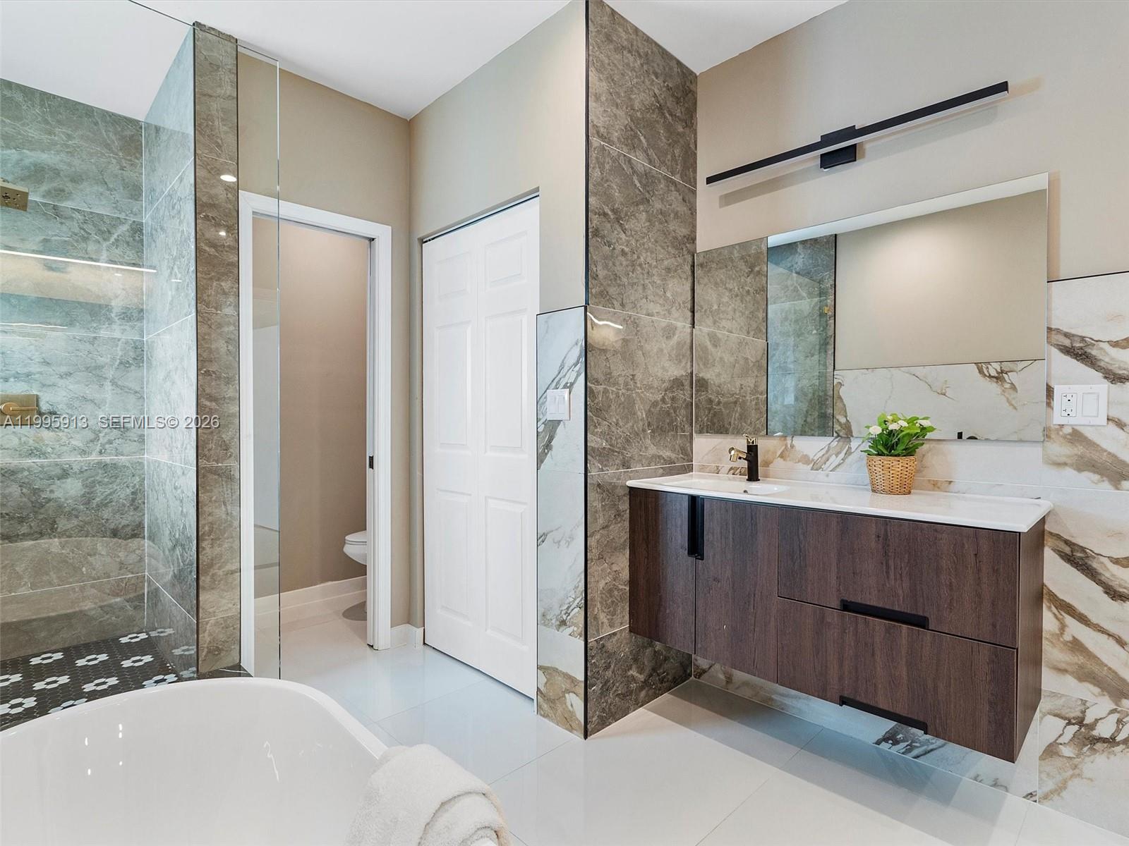 ISLE OF NORMANDY TROUVILL - Residential