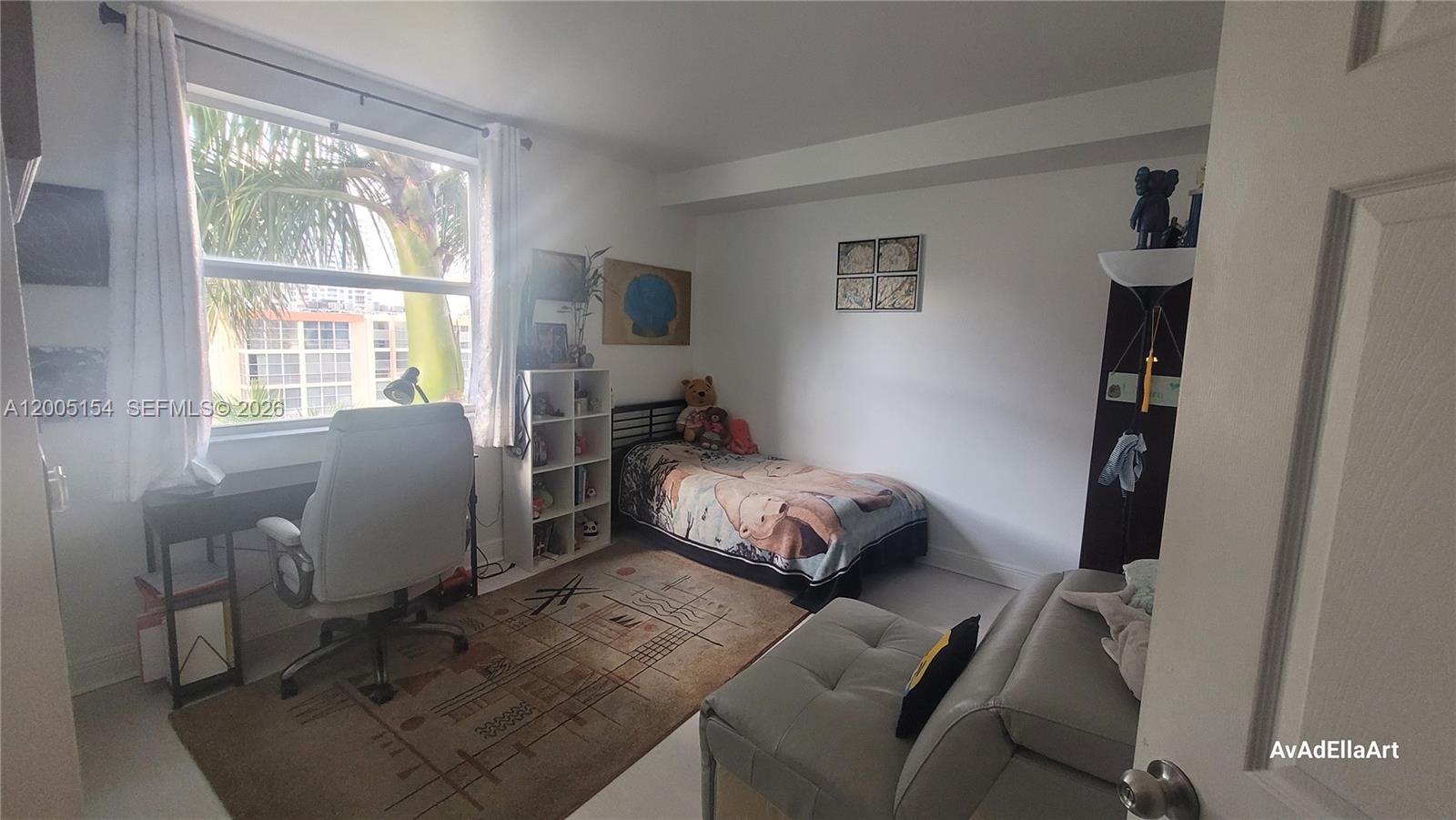 PORTO BELLAGIO CONDO - Residential