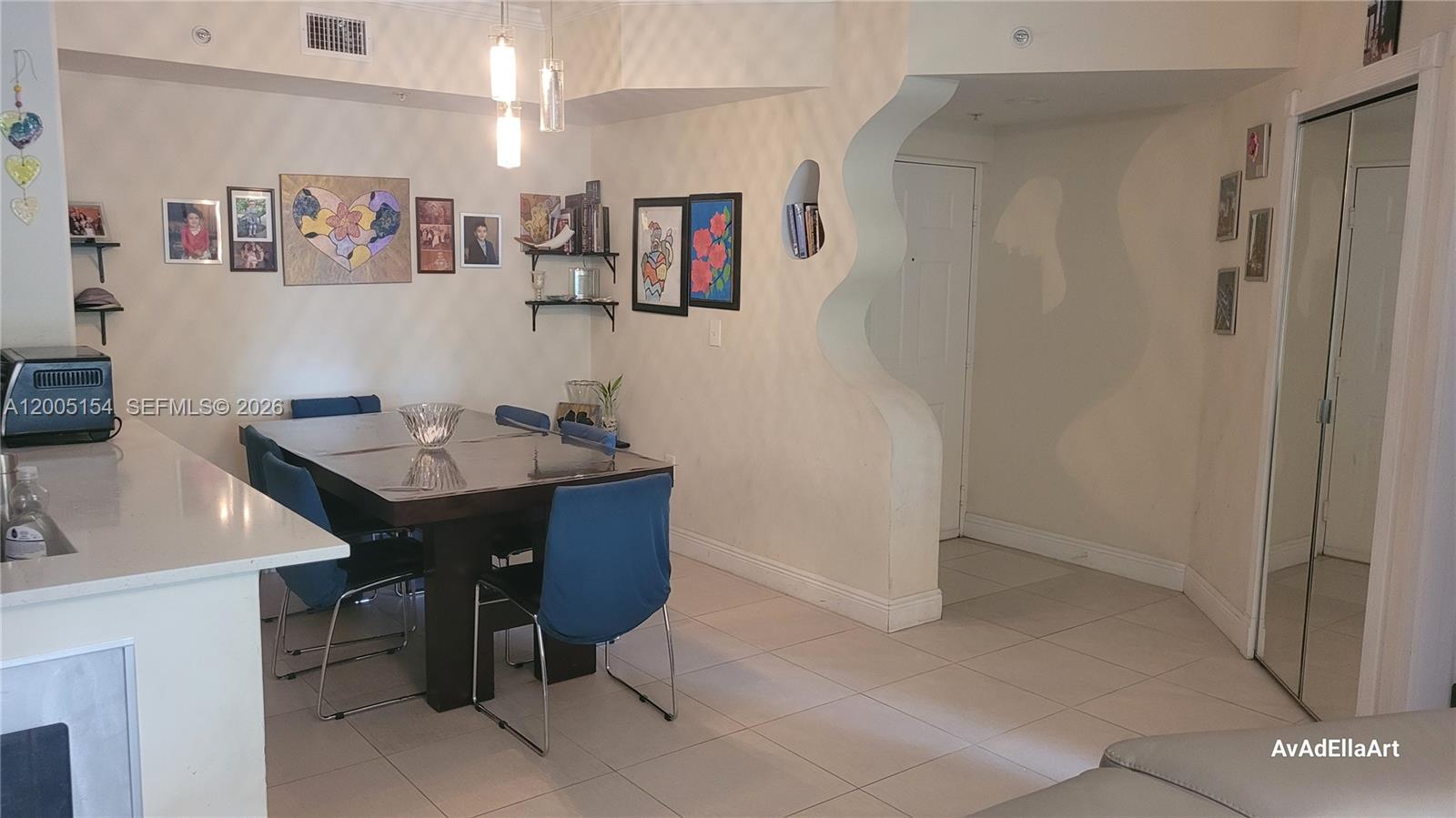 PORTO BELLAGIO CONDO - Residential