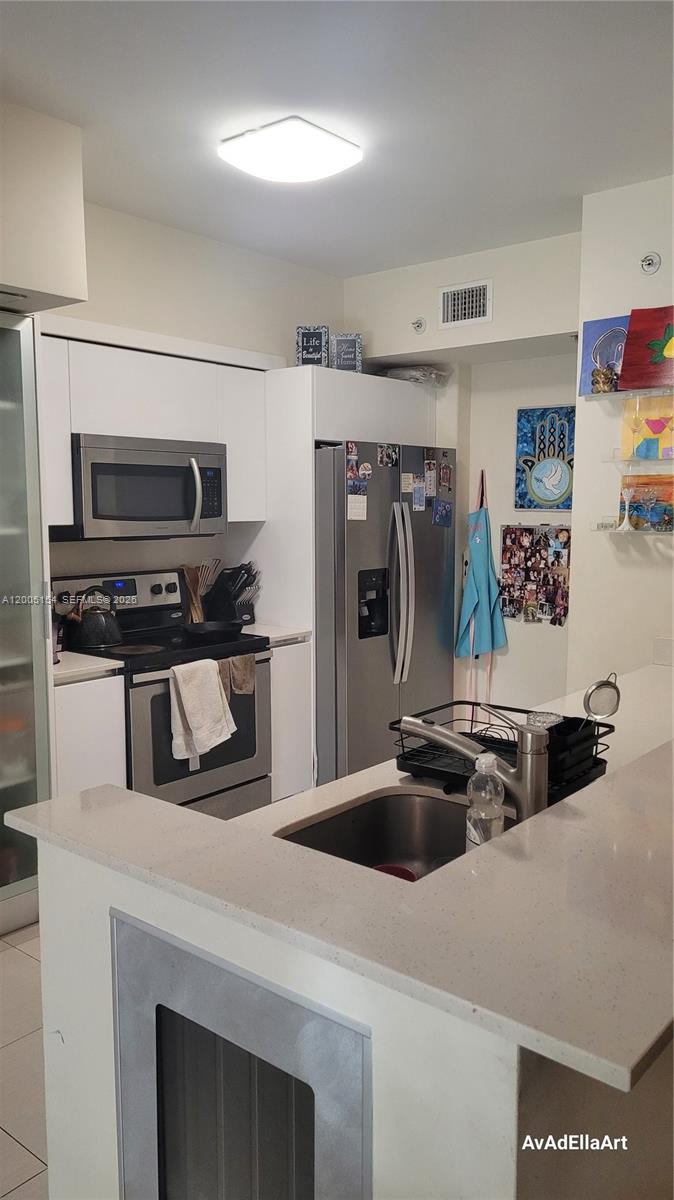 PORTO BELLAGIO CONDO - Residential