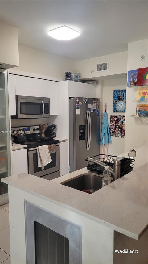 Tiny photo for 17125 N Bay Rd #3505, Sunny Isles Beach, FL 33160 (MLS # A12005154)