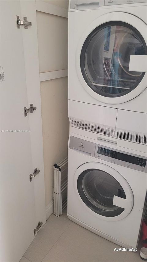 Tiny photo for 17125 N Bay Rd #3505, Sunny Isles Beach, FL 33160 (MLS # A12005154)