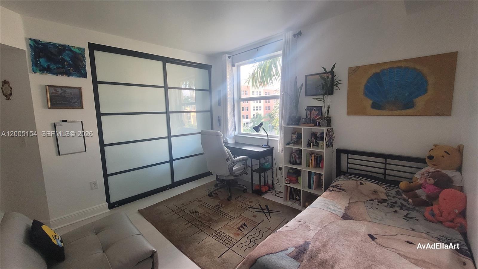 PORTO BELLAGIO CONDO - Residential