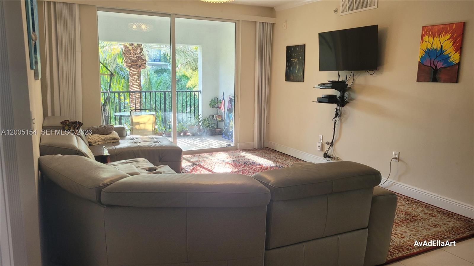 PORTO BELLAGIO CONDO - Residential