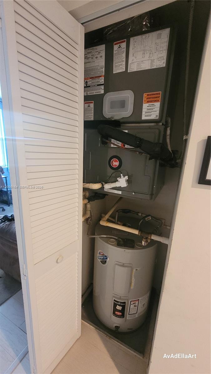 PORTO BELLAGIO CONDO - Residential