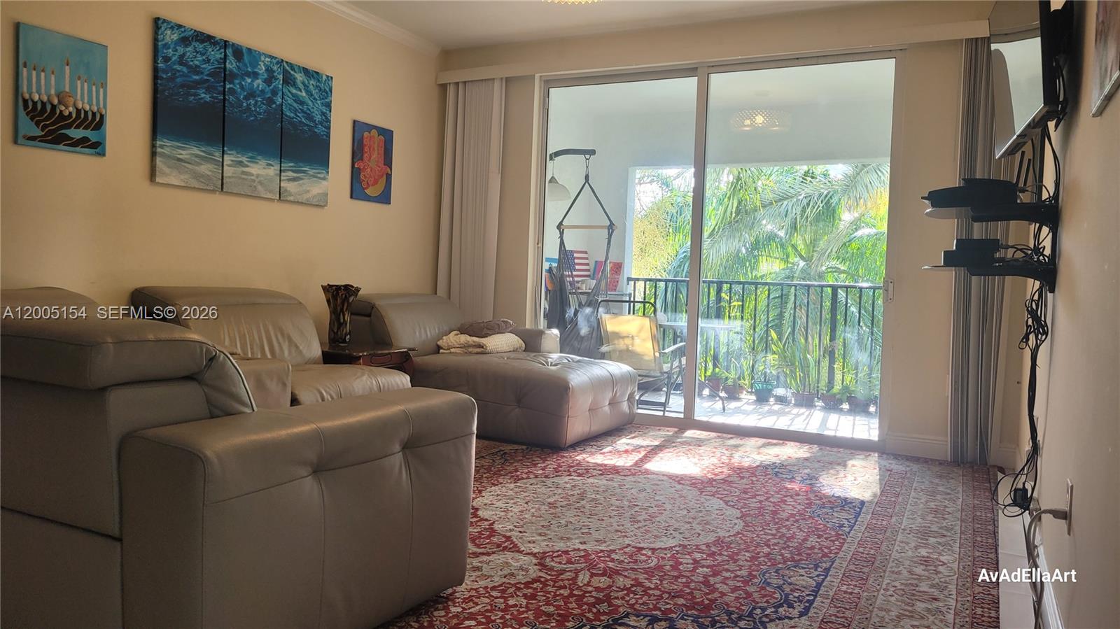 PORTO BELLAGIO CONDO - Residential