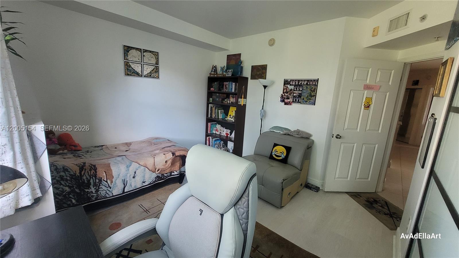 PORTO BELLAGIO CONDO - Residential