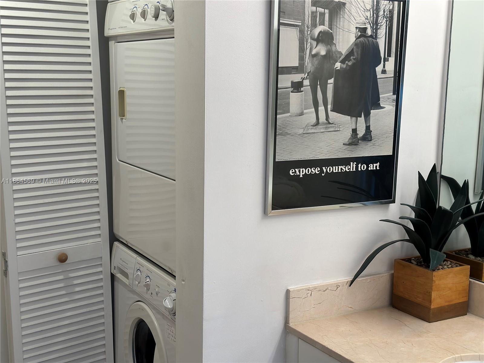 1750 N Bayshore Dr 5614